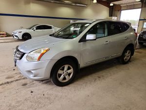 Nissan Rogue S 2.5L 4 2013