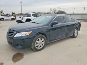 Toyota Camry BASE 2.5L 4 2011