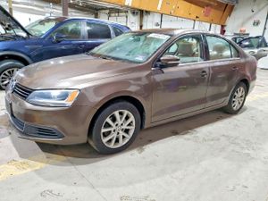Volkswagen Jetta SE 2.5L 5 2013