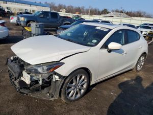 Mazda 3 GRAND TOURING 2.5L 4 2015