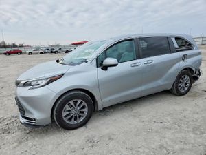 Toyota Sienna 2.5L 4 2021