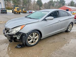 Hyundai Sonata SE 2.4L 4 2011