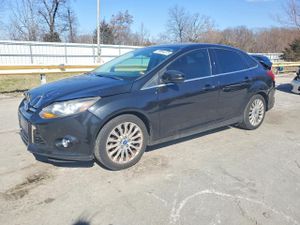 Ford Focus TITANIUM 2.0L 4 2012