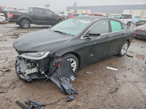 Chrysler 200 LIMITED 2.4L 4 2015