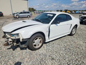 Ford Mustang 3.8L 6 2000