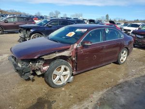 Volkswagen Passat SE 2.5L 5 2013