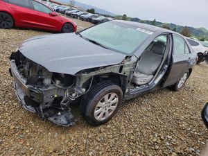 Toyota Camry LE 3.5L 6 2007