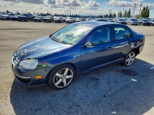 Volkswagen Jetta LIMITED 2.5L 5 2010