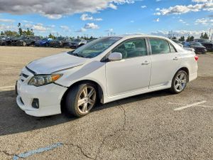 Toyota Corolla 1.8L 4 2013
