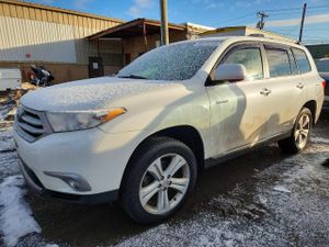 Toyota Highlander 3.5L 6 2013