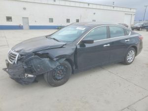 Nissan Altima 2.5L 4 2015