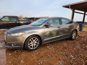 Ford Fusion SE 1.6L 4 2013