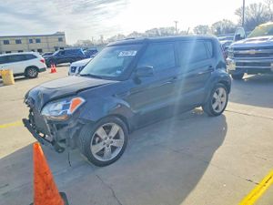 Kia Soul + 2.0L 4 2011
