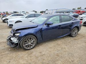 Lexus IS 2.5L 6 2015