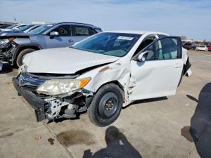 Toyota Camry L 2.5L 4 2014
