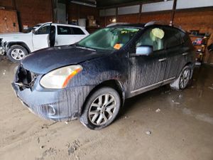 Nissan Rogue S 2.5L 4 2013