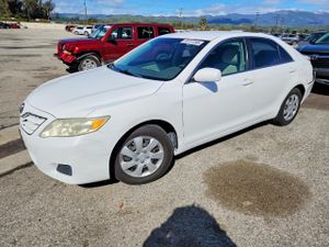 Toyota Camry BASE 2.5L 4 2010