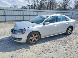 Volkswagen Passat SE 2.5L 5 2012