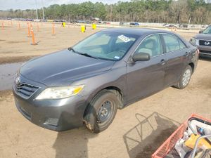 Toyota Camry BASE 2.5L 4 2011