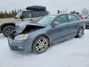 Volkswagen Jetta 2 L 4 2015