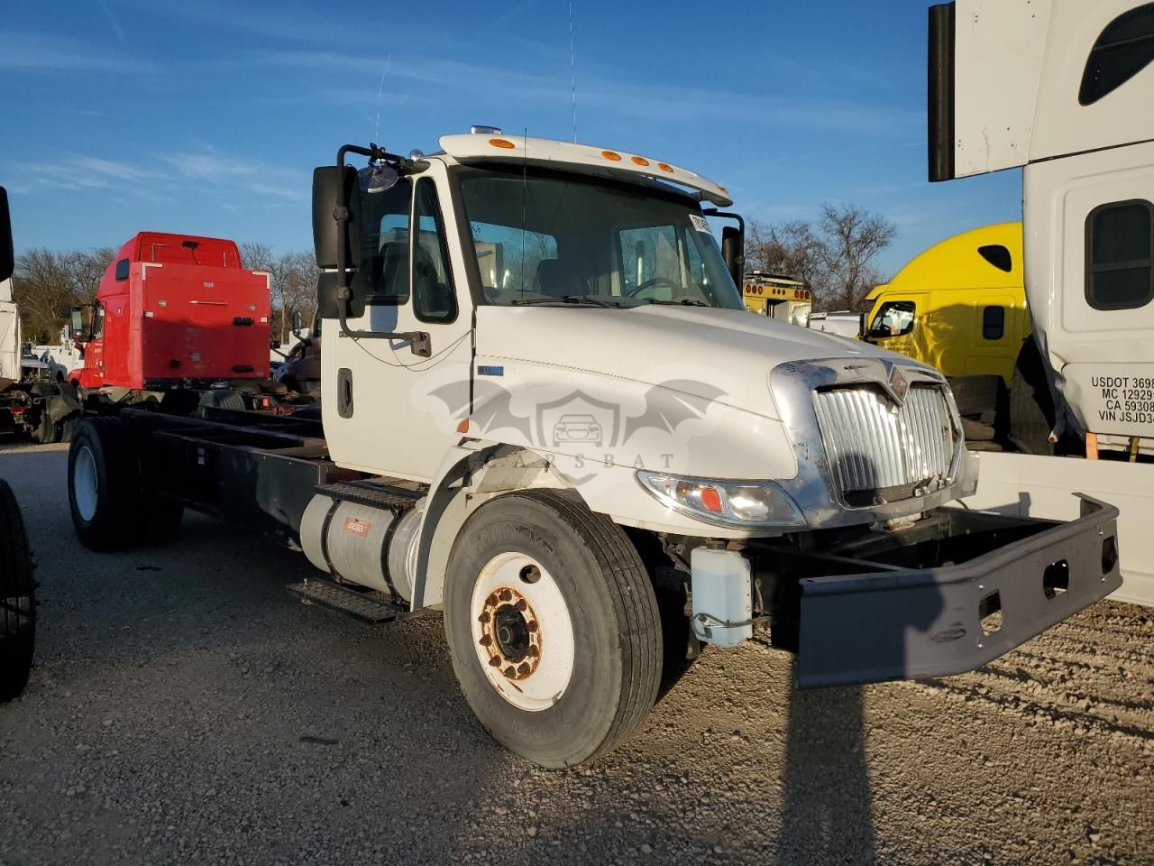 International DuraStar / 4000 6.4L 8 2013