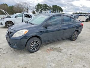 Nissan Versa S 1.6L 4 2014