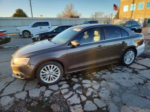 Volkswagen Jetta 2.0L 4 2014