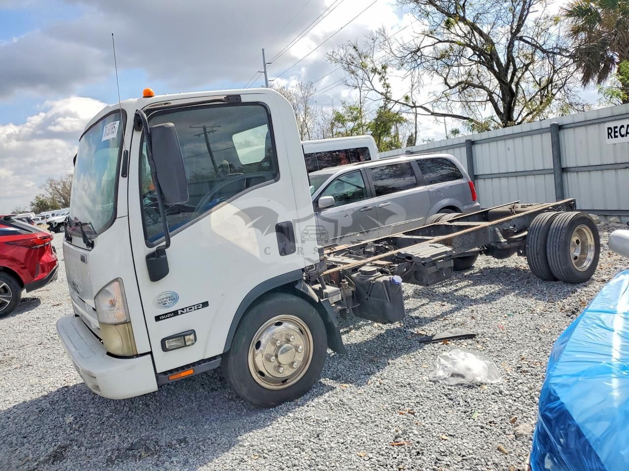 Isuzu NQR 5.2L 4 2012