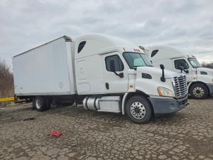 Freightliner Cascadia 12.8L 6 2015