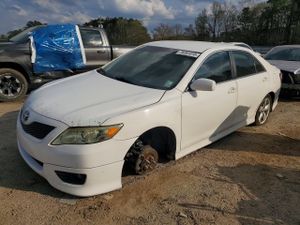 Toyota Camry BASE 2.5L 4 2011