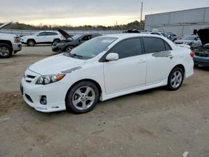 Toyota Corolla 1.8L 4 2012
