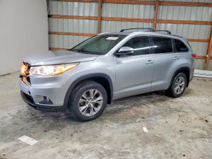 Toyota Highlander XLE 3.5L 6 2015