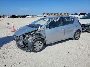 Toyota Prius 1.5L 4 2015