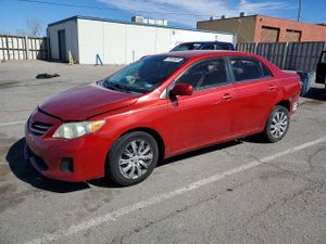 Toyota Corolla BASE 1.8L 4 2013