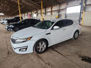 Kia Optima LX 2.4L 4 2015