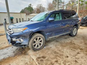 Toyota Highlander BASE 3.5L 6 2013