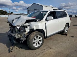 Toyota Highlander BASE 3.5L 6 2013