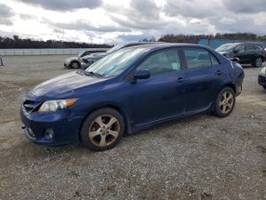 Toyota Corolla BASE 1.8L 4 2013