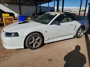 Ford Mustang 4.6L 8 2004