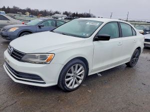 Volkswagen Jetta 1.8L 4 2015