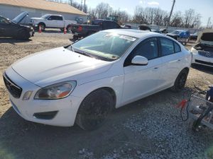 Volvo S60 2.5L 5 2013