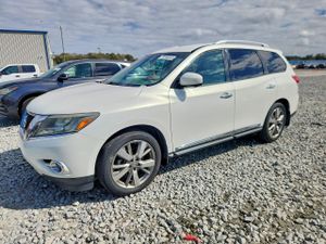 Nissan Pathfinder S 3.5L 6 2014