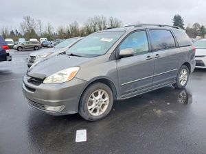 Toyota Sienna XLE 3.3L 6 2004
