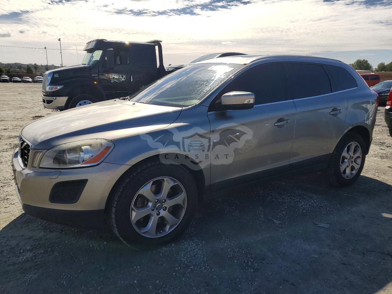 Volvo XC60 3.2L 6 2011