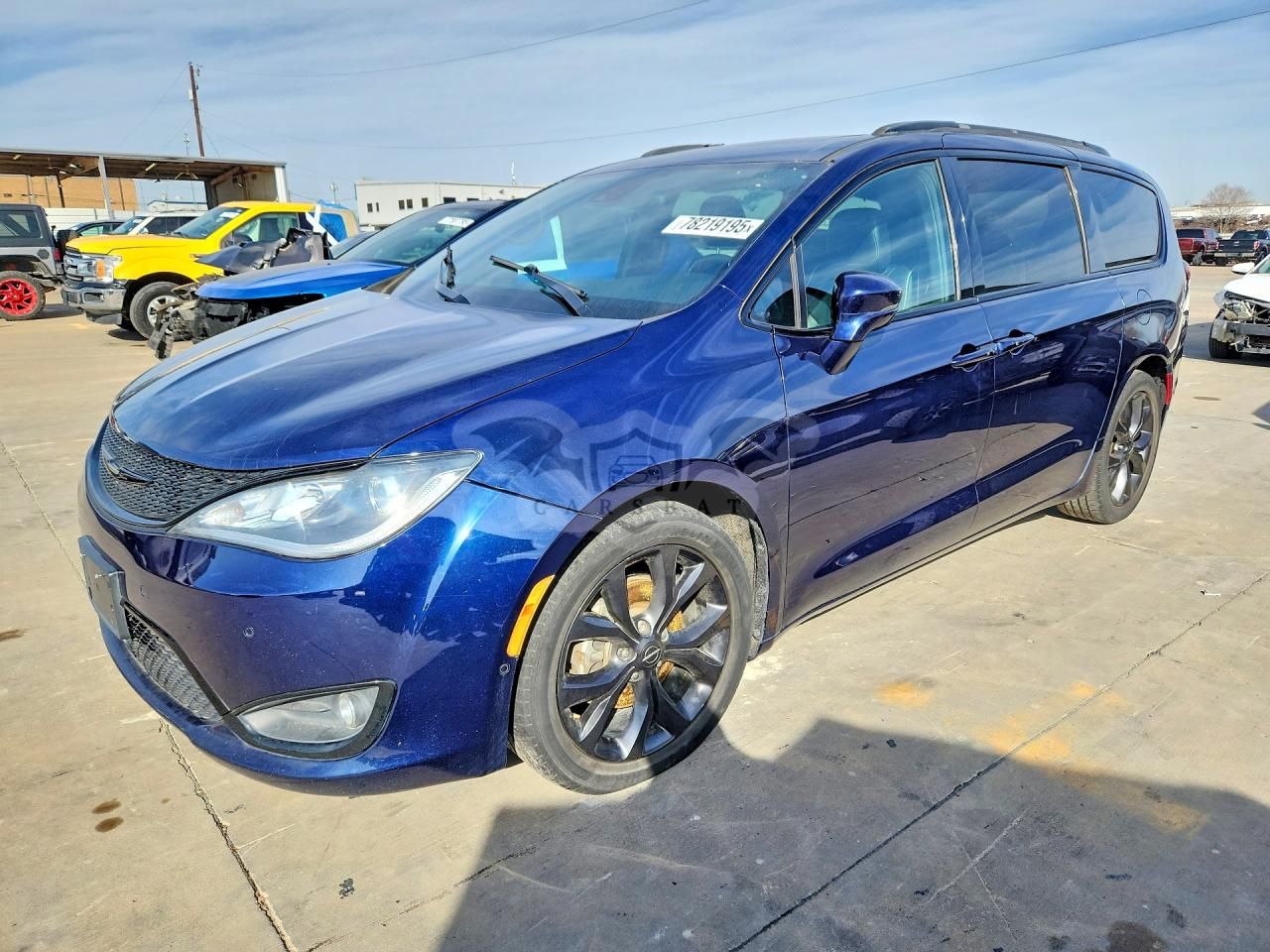 Chrysler Pacifica LIMITED 3.6L 6 2019