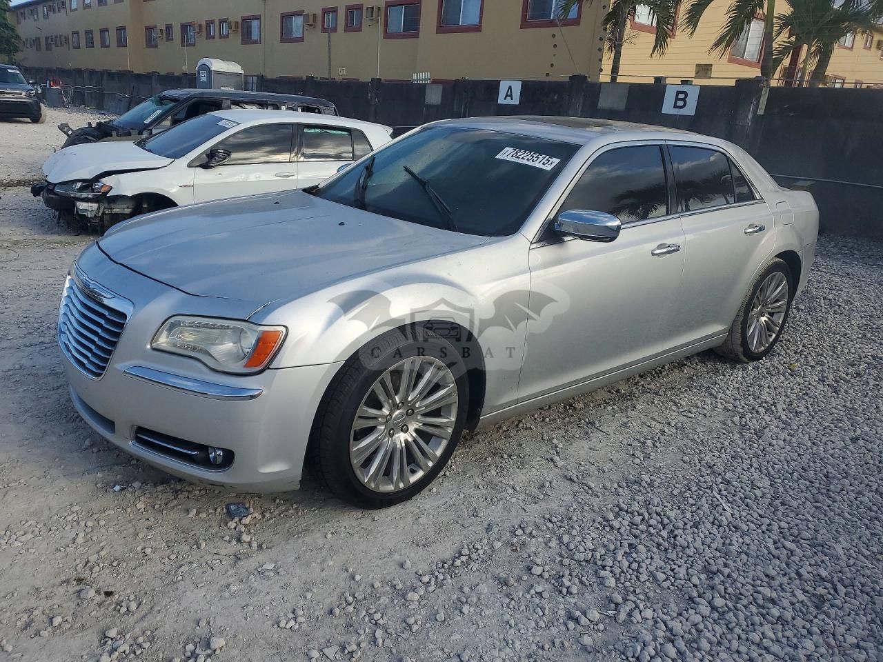 Chrysler 300 LIMITED 3.6L 6 2012