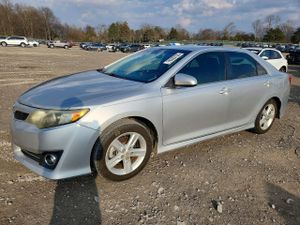 Toyota Camry L 2.5L 4 2013