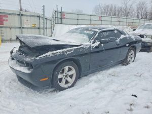 Dodge Challenger 5.7L 8 2014