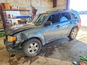 Ford Escape XLT 3.0L 6 2012