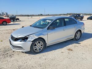Volkswagen Jetta BASE 2 L 4 2015